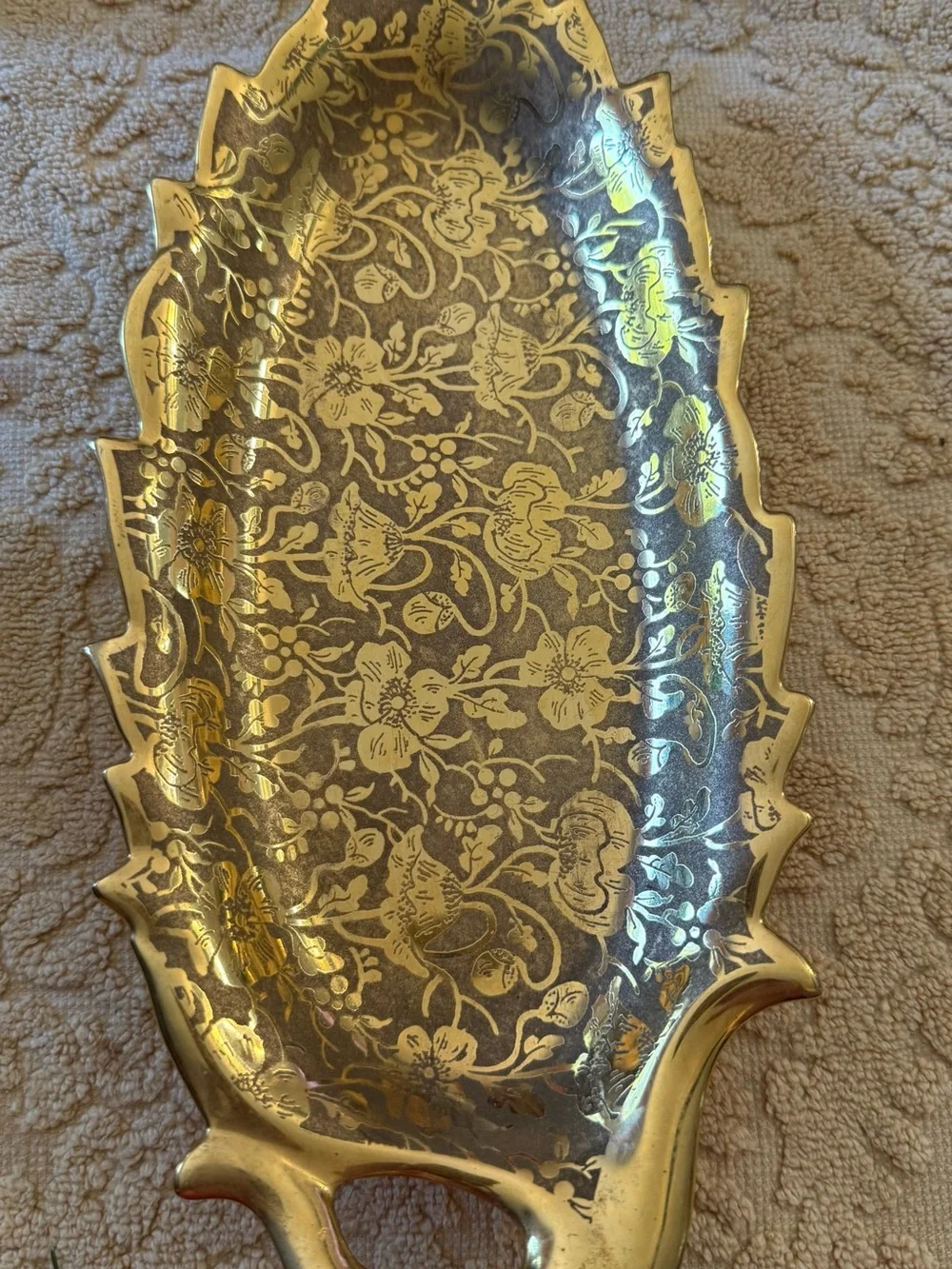N/A stylish gold